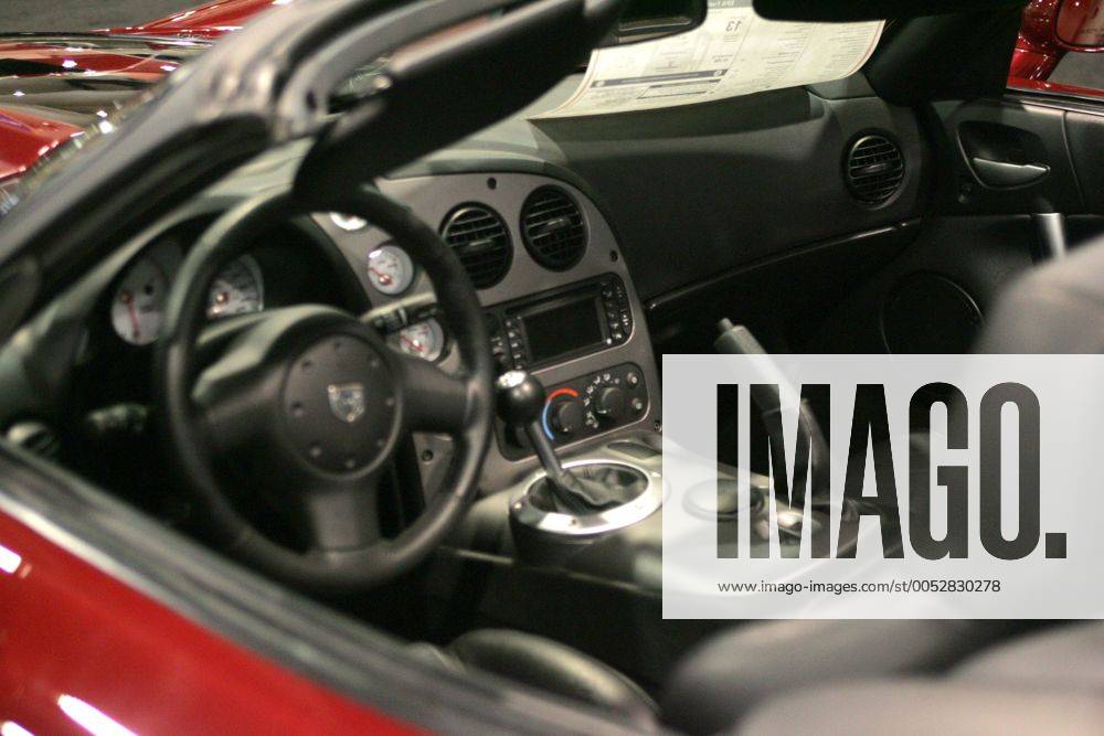 Cockpit des Dodge Viper - 2009 San Diego International Auto Show - (SDP20081231102)
