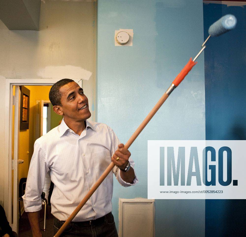 Barack Obama (USA Demokraten Designierter Präsident) streicht Wände für gemeinnützige Zwecke im Sasha Bruce House in Washington - - WAX20090119711