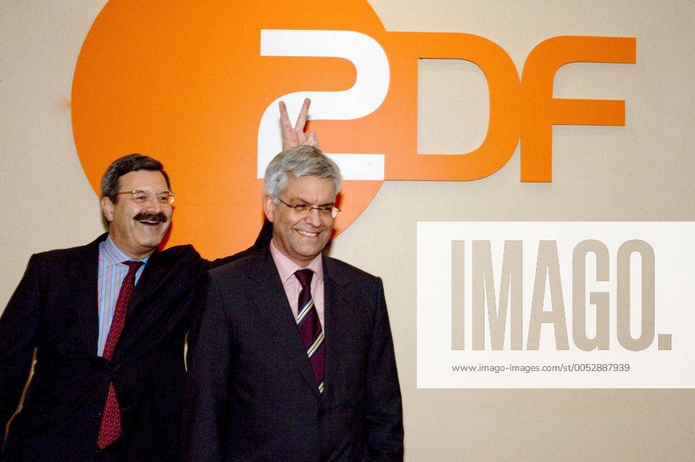 Dr. Thomas Bellut (re., ZDF-Programmdirektor) und Nikolaus Brender (ZDF-Chefredakteur) anlässlich der ZDF-Jahresprogramm-Pressekonferenz in München