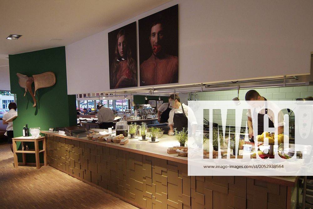 Köche im Restaurant - CIAO Ristorante - am Lehniner Platz in Berlin-Charlottenburg