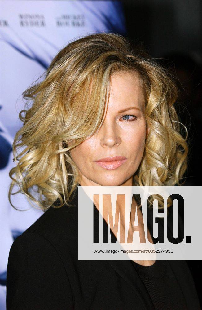Schauspielerin Kim Basinger während eines Pressetermins zur Premiere des Films - The Informers - in Hollywood - - PPPAT