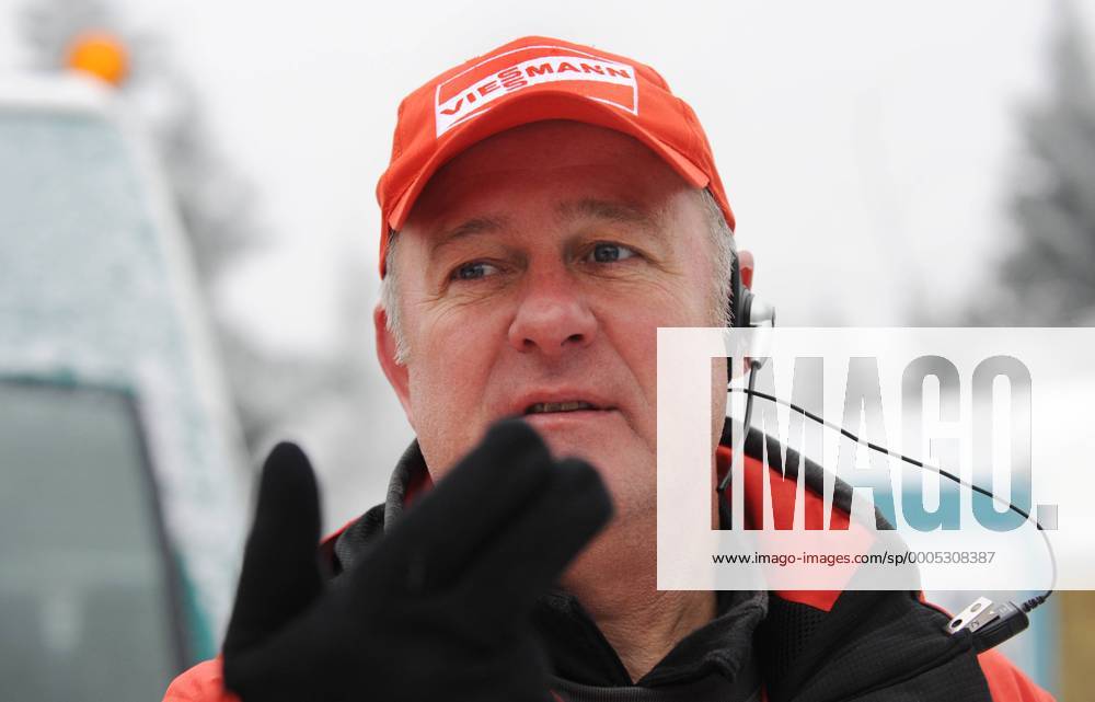 Oberhof NK-Training Sprung Ulrich Wehling (Deutschland Renndirektor --FIS) o0 Funktionär o00 Ski