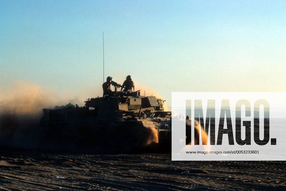 Israelische Soldaten im Panzer an der Front während des Jom-Kippur-Krieges in Israel