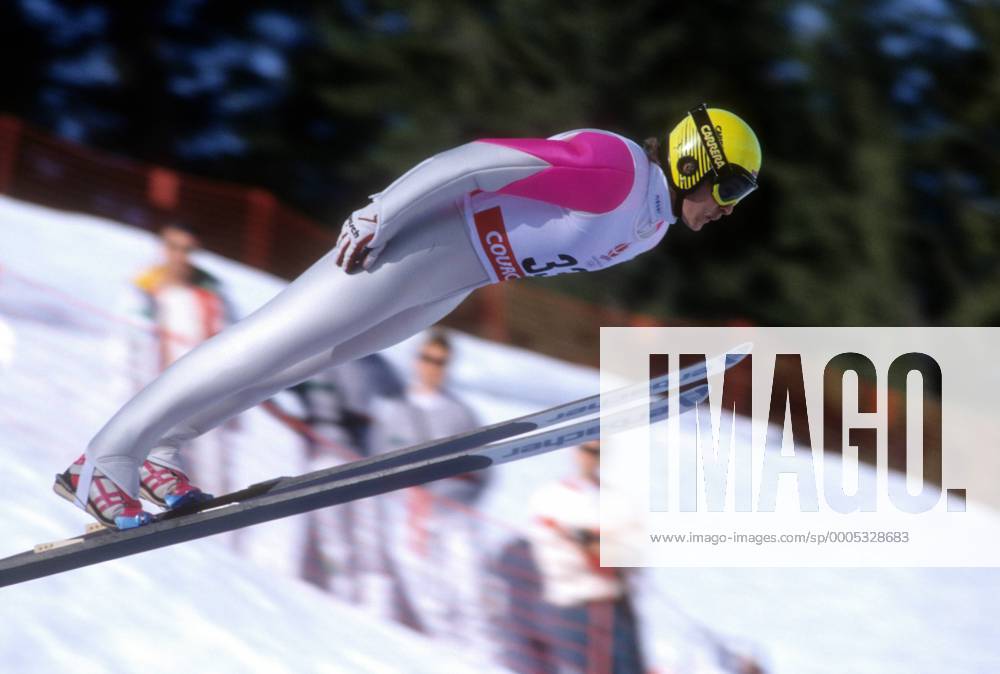 Jens Weißflog (Deutschland) Skispringen OS Winter Herren Olympische Spiele Albertville 1992, Winterspiele, Skisport, Ski Nordisch, Normalschanze Einzelbild Courchevel