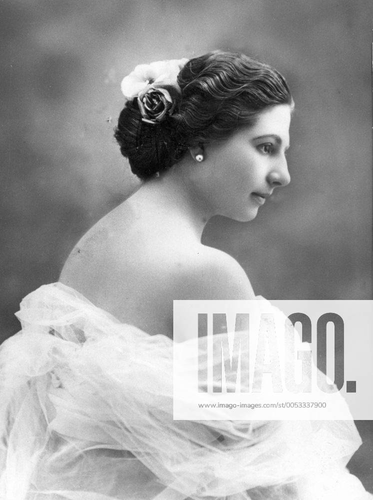 Jan 01, 1900 - Paris, FRANCE - A Dutch exotic dancer and courtesan MATA HARI (Margaretha Geertruida Zelle) who was executed by firing squad for alleged espionage during World War I. The very name of Mata Hari has become synonymous with spying, espionage, intrigue, and sensuality. Paris FRANCE - ZUMAk09