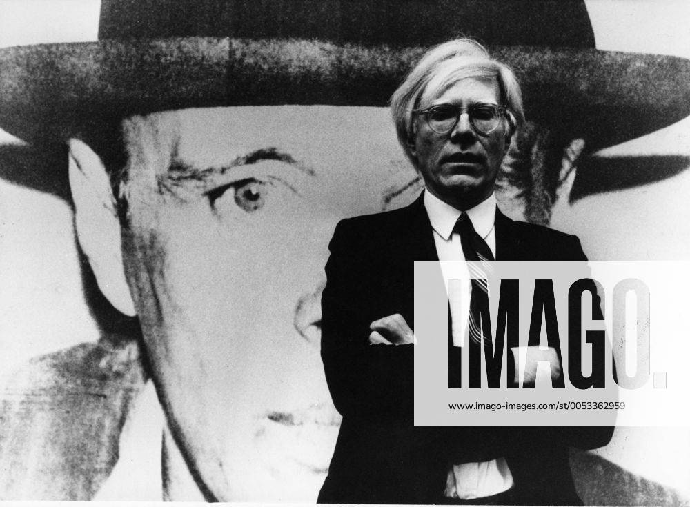 Oct 12, 1980; Berlin, Germany; American artist ANDY WARHOL (8 6 1928-02 22 1987) was a painter, film-maker, publisher, and a major icon of the pop art movement. Berlin Germany - ZUMAk09