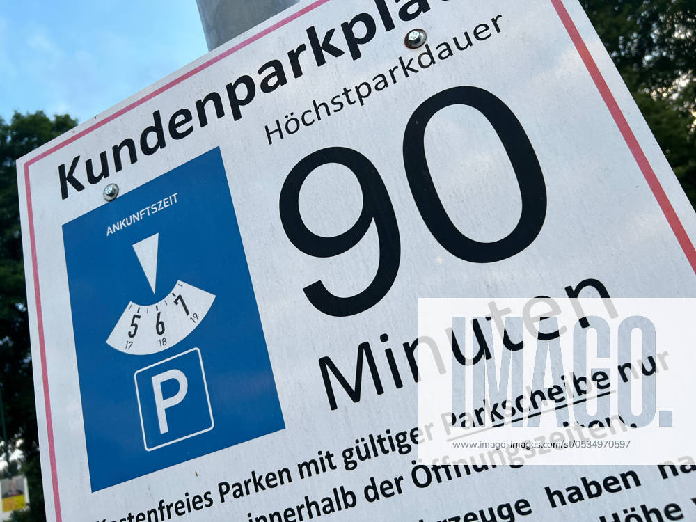 Customer parking lot Parking lot Maximum parking time 90 minutes