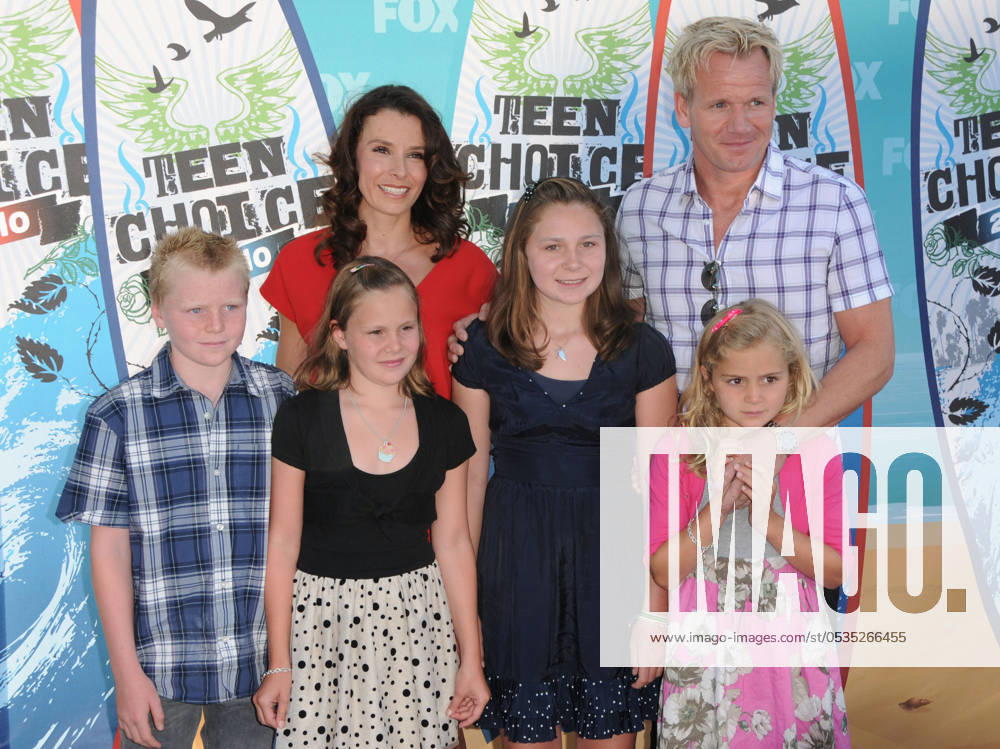 2010 Teen Choice Awards - Arrivals Chef Gordon Ramsay & family at Fox Teen Choice 2010 Awards held at he Universal Ampitheatre in Universal City, California on August 08,2010 Copyright 2010 Debbie VanStory iPhotoLive.com Universal City California United States