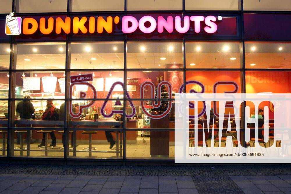 Dunkin Donuts im Bahnhof Berlin Spandau