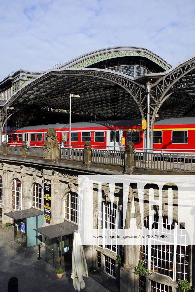 Bar, Cafe, Restaurant Alter Wartesaal am Hauptbahnhof, Köln, Rheinland, Nordrhein-Westfalen, Deutschland, Europa iblmzj01379911