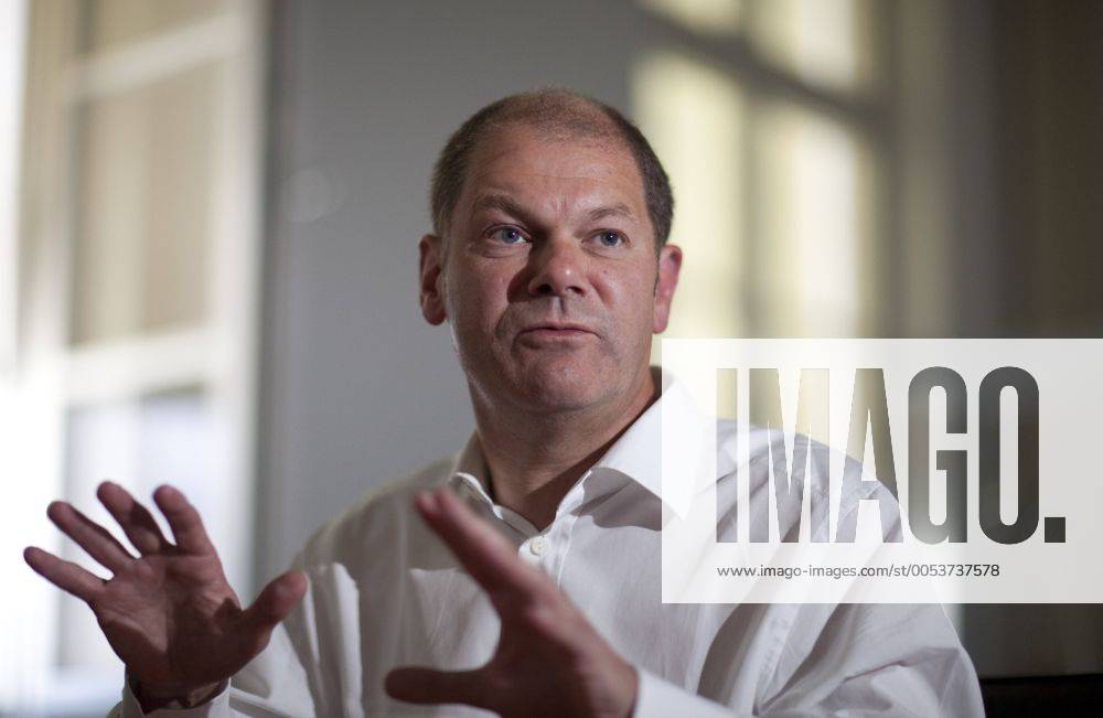 Deutschland, Berlin, Bundesministerium für Arbeit und Soziales, Interview mit Bundesarbeitsminister Olaf Scholz SPD