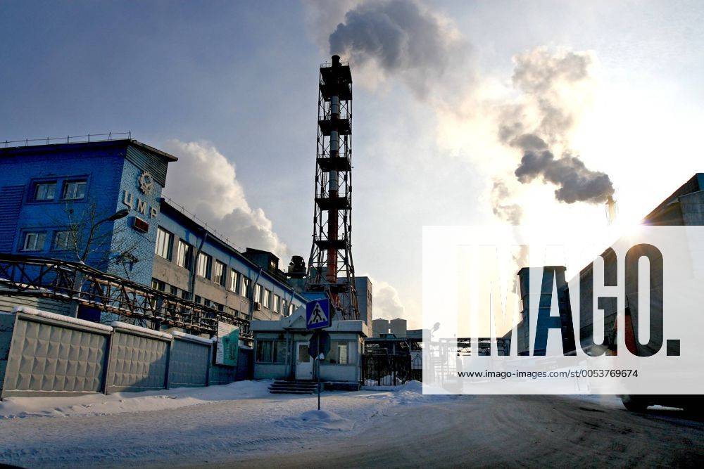 IRKUTSK REGION, RUSSIA. FEBRUARY 2, 2010. View at the production workshop of Shelekhov Powder Metallurgy, RUSAL s facility producing aluminium powders. S007F272