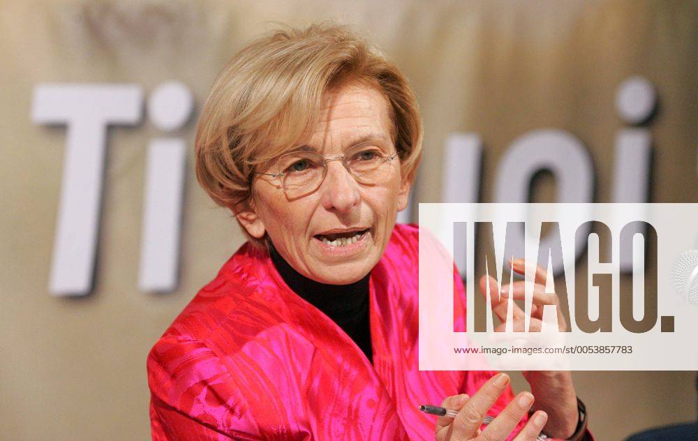 Rome - Emma Bonino presents her program for the Regional elections 2010. SamanthaXZucchi