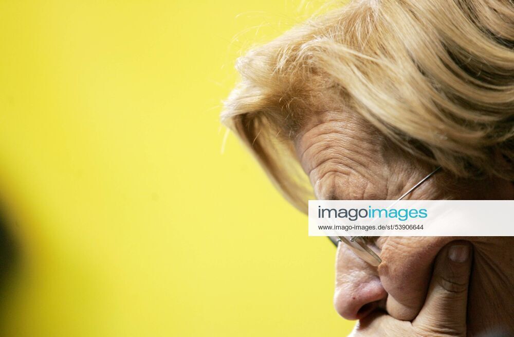Emma Bonino während einer Pressekonferenz der Partei Radicali Italiani zu den Regionalwahlen in Rom serenaxcremaschi