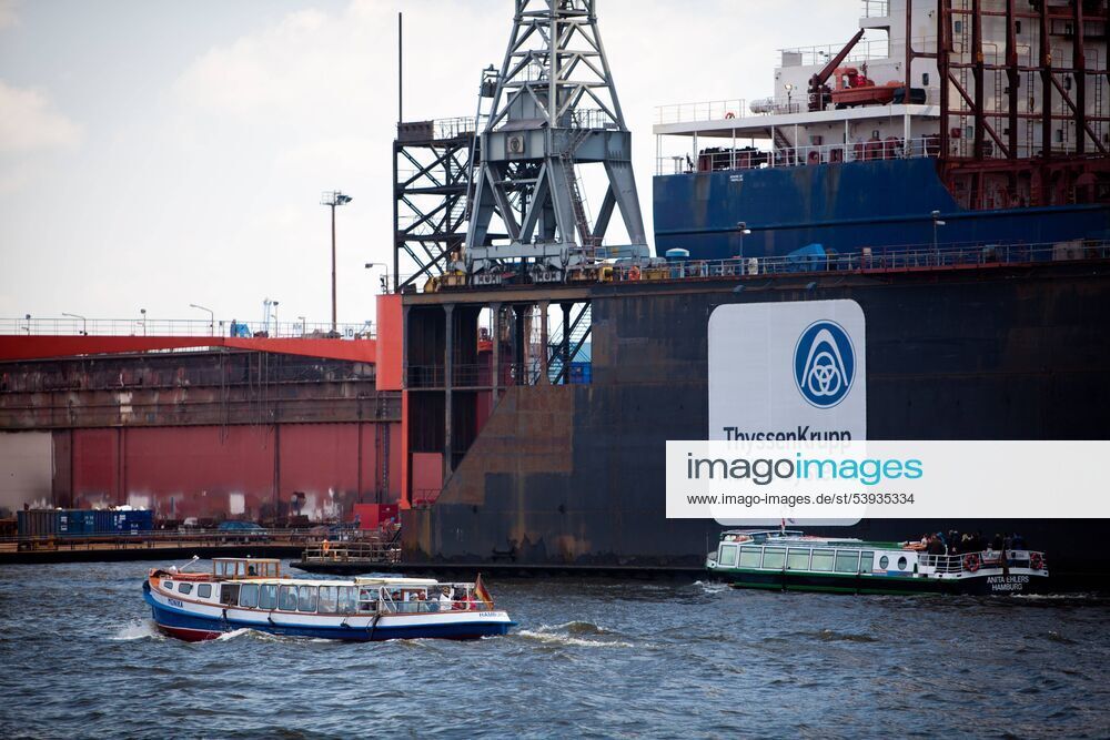 ThyssenKrupp Marine Systems (TKMS) Logo am Trockendock von Blohm und Voss (10.04.2010) in Hamburg. Thyssen Krupp Marine Systems (TKMS)