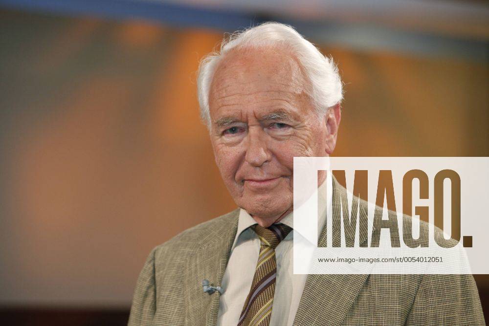 Wolf Schneider (Journalist und Autor) in der Talk-Show Anne Will am 02.05.2010 in Berlin