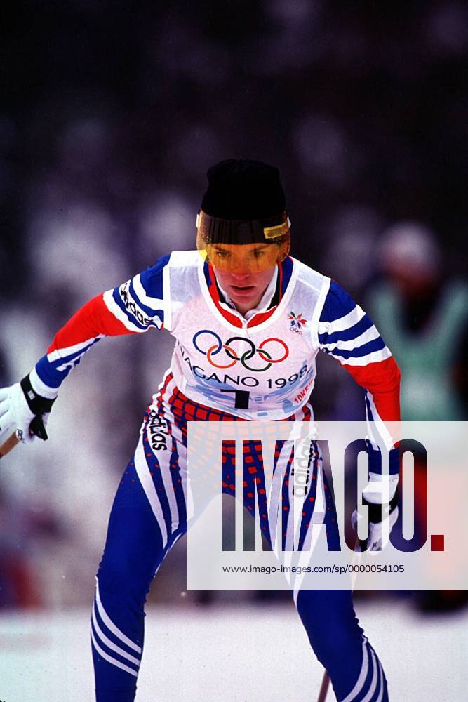 OLYMPIC LEGENDS: Larissa Lasutina Larissa Lazutina aus Rußland in der Loipe Nordischer Skilauf OS Winter Damen Winterspiele 1998, Olympische Spiele, Olympia, Olympiade: Ski Nordisch, Langlauf, Skilanglauf Porträt Hakuba - Kamishiro Nagano Dynamik,