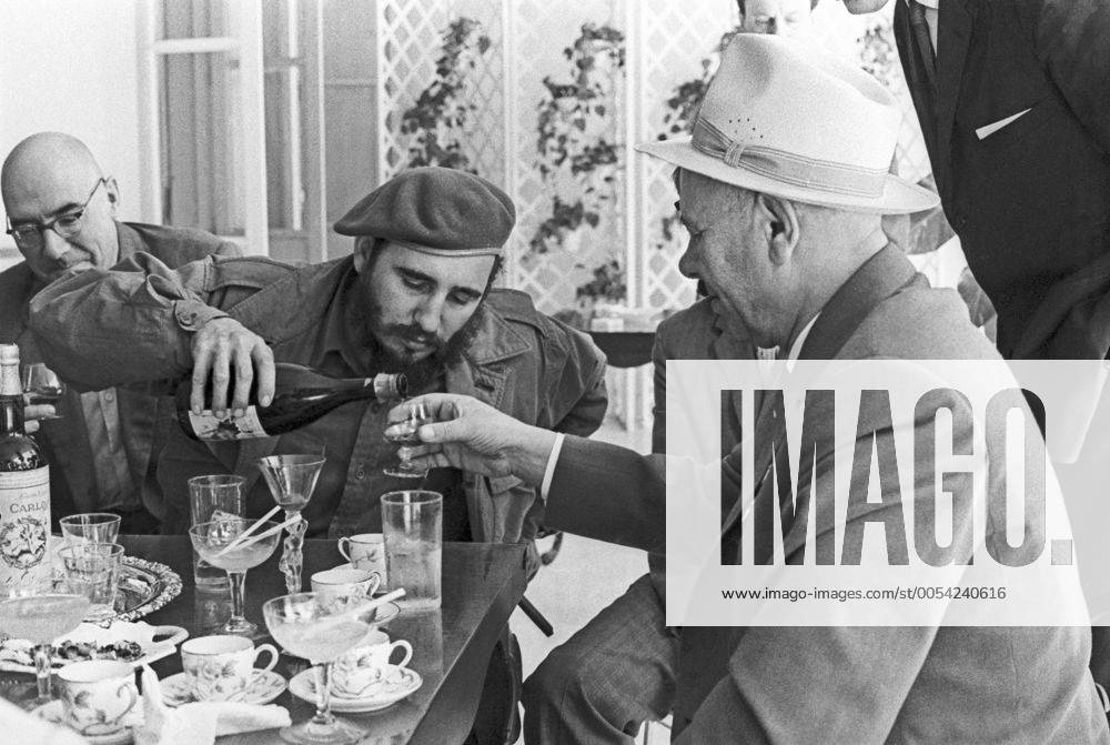 HAVANA, CUBA. Chairman of Supreme Soviet of CPSU Nikolai Podgorny on his visit to Cuba, 1970. Fidel Castro (L) and Nikolai Podgorny (R) 335112