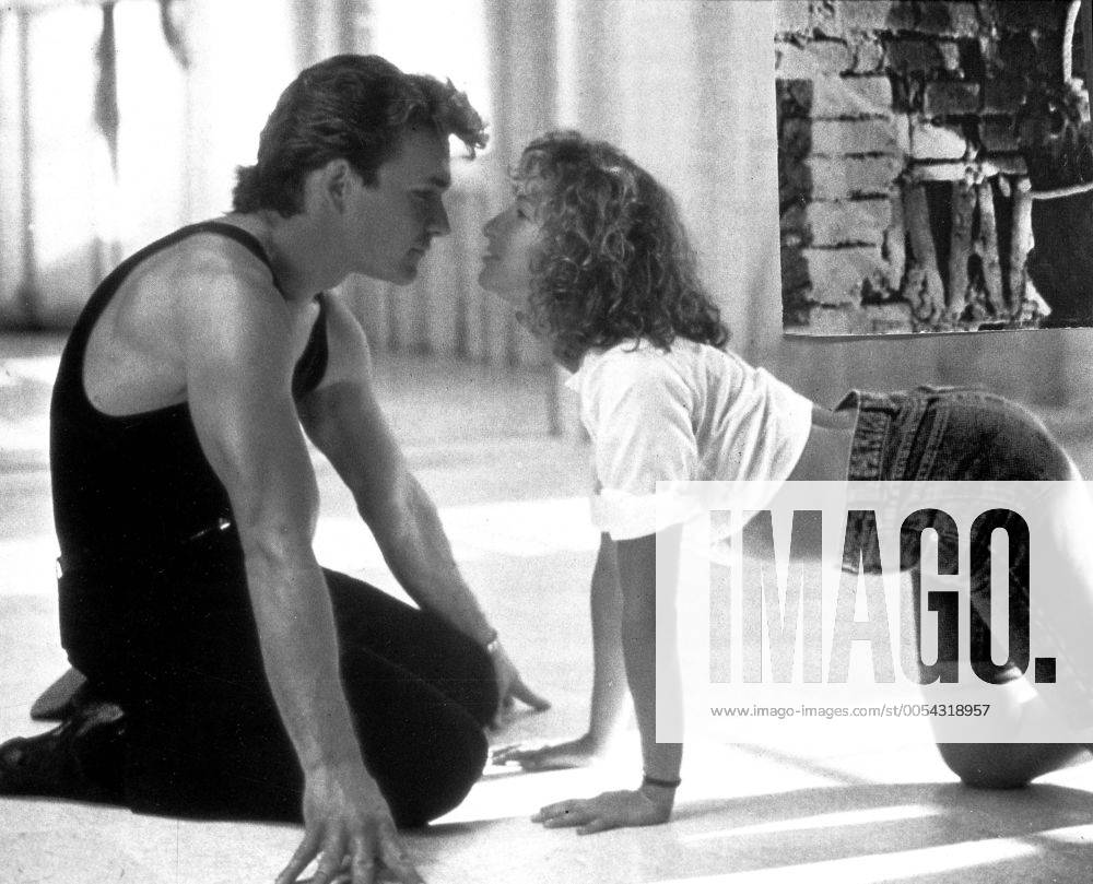 KPA42575.jpg DIRTY DANCING DIRTY DANCING 1987 PATRICK SWAYZE, JENNIFER GREY UnitedArchives42575