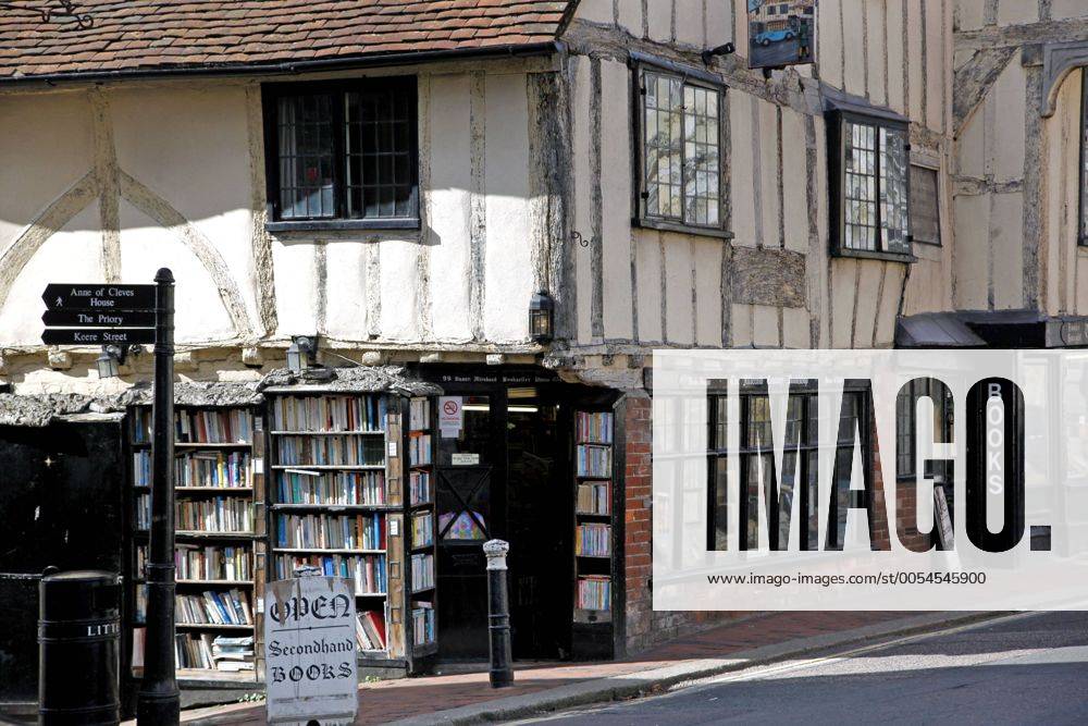 Großbritannien Sussex Lewes . Buchladen aus dem 15. Jahrhundert - The fifteenth century bookshop . Sussex