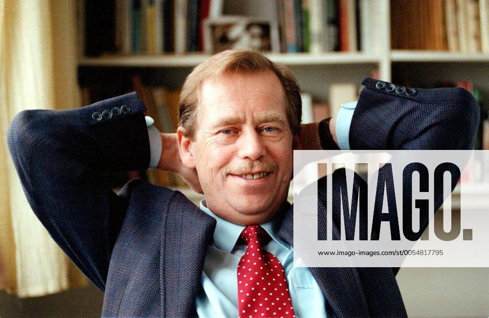 Czech President Vaclav Havel at home, January 1993. CTK Photo Jana Nosekova CTKPhoto00005169