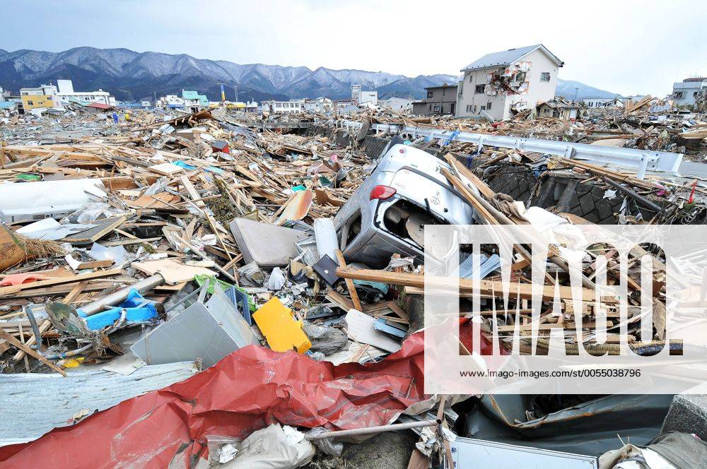 Destruction is seen in the wake of last week s 8.9 magnitude earthquake and tsunami in Ofunato, Iwate prefecture, Japan, on March 17, 2011. TKP2011031709