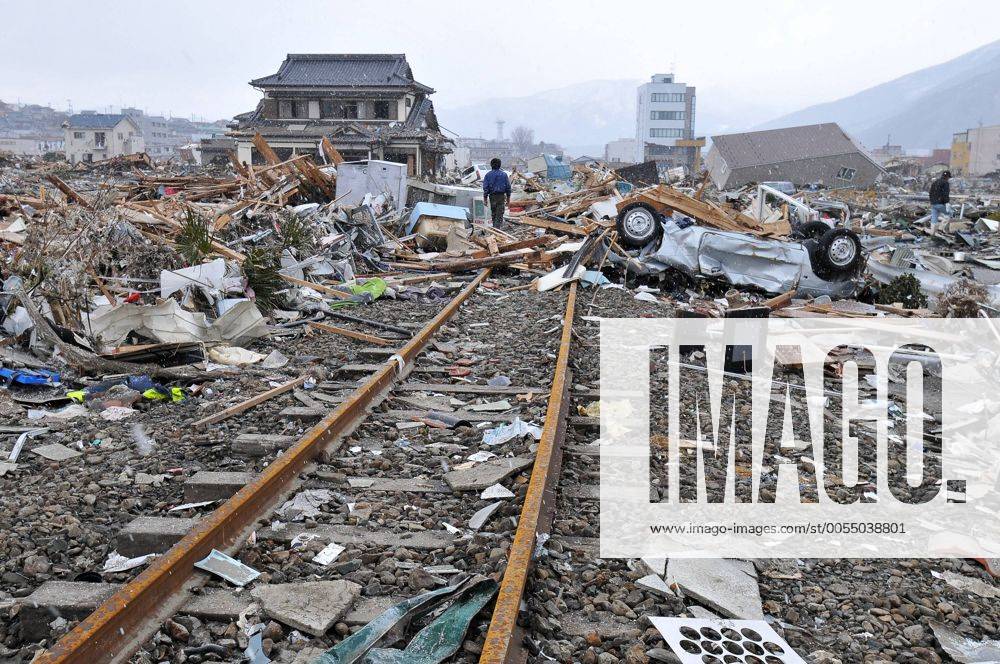 Destruction is seen in the wake of last week s 8.9 magnitude earthquake and tsunami in Ofunato, Iwate prefecture, Japan, on March 17, 2011. TKP2011031716