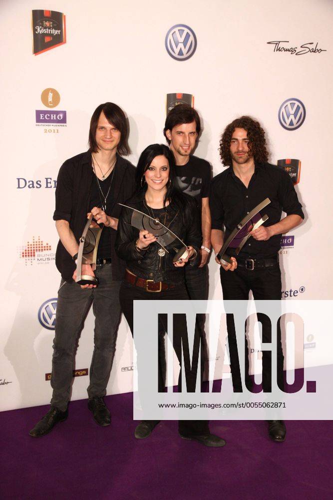 Die Band Silbermond - L-R: Johannes Stolle, Sängerin Stefanie Kloß, Thomas Stolle, Andreas Nowak bei der Verleihung vom Musikpreis Echo in Berlin am 24.03.2011 Echo Verleihung 2011