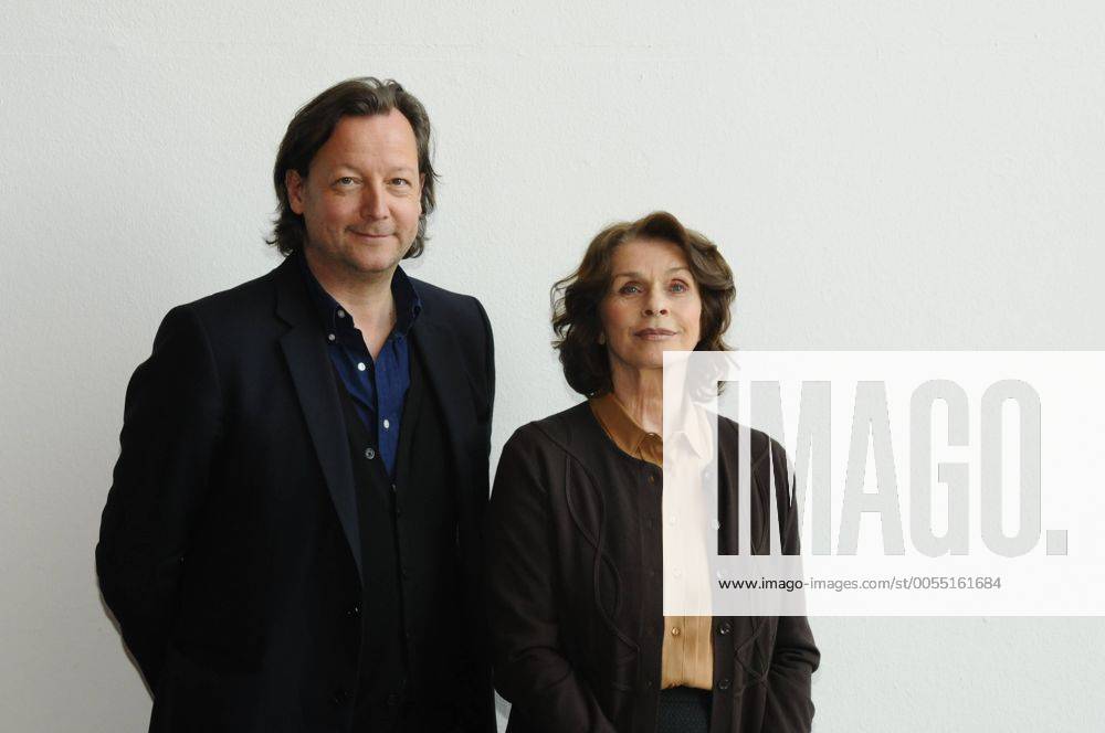 Die Schauspieler Matthias Brandt und Senta Berger - Fototermin zu dem WDR-Fernsehfilm - In den besten Jahren (AT) - in Köln