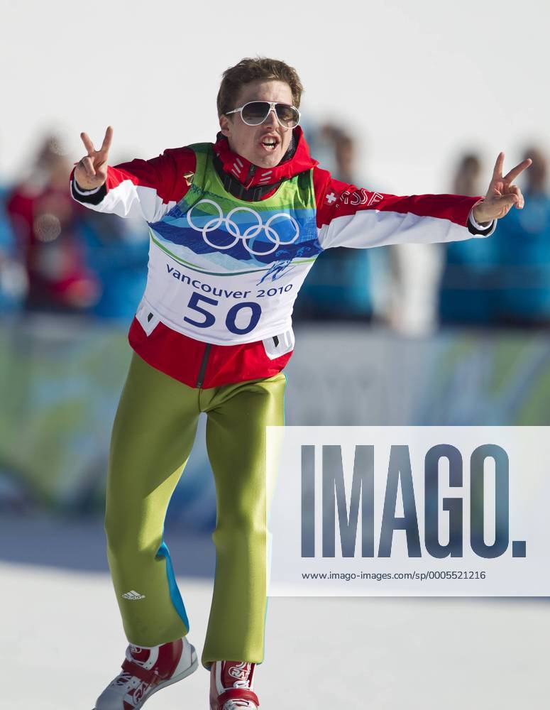 Switzerland s Simon Ammann celebrates winning in Ski Jumping Large Hill Individual Finals during Vancouver 2010 Winter Olympics at the Whistler Olympic Park in Whistler, British Columbia, February 20, 2010. OLY20100220811 o0 Jubel Freude Sieg Olympiasieg