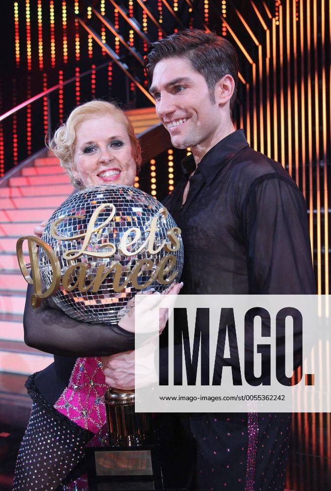 Über den Titel Dancing Star 2011 freut sich Maite Kelly mit ihrem Tanzpartner Christian Polanc, die beiden sind die Sieger der Finalshow Let s Dance (RTL) in Köln am 18.05.2011 Lets Dance , RTL, 2011