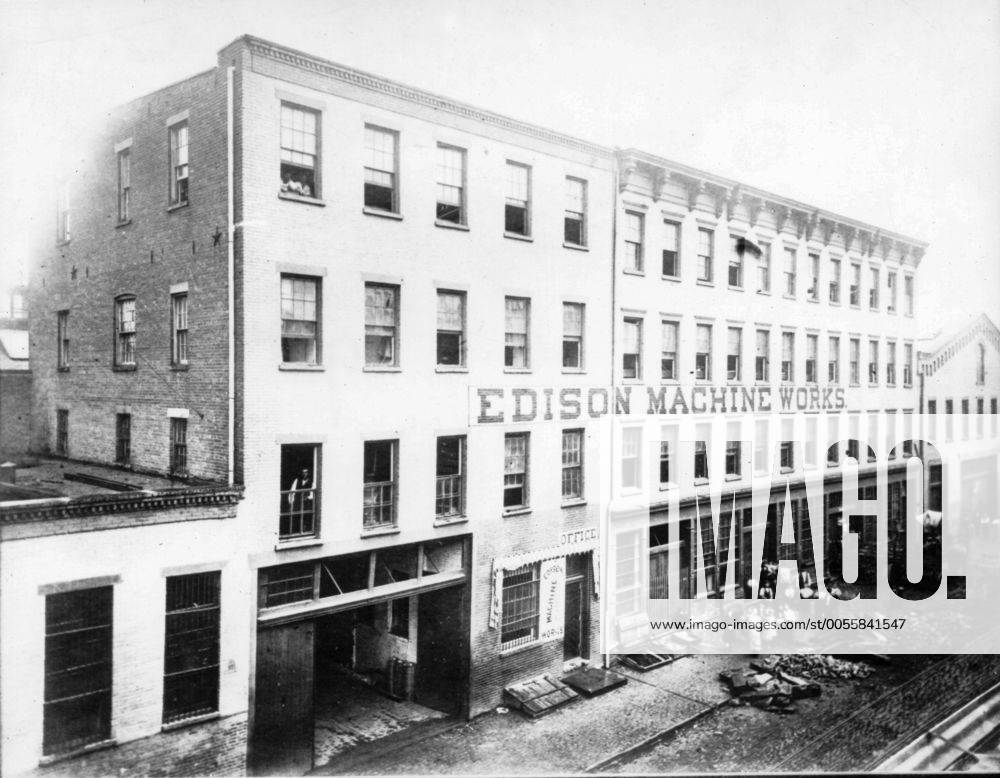 The Edison Machine Works at Goerck Street New York City 1881 Edison, Thomas Alva (the Wizard of Menlo Park) US inventor; opened research laboratory in Menlo Park, New Jersey 1876 (moved to West Orange, New Jersey 1887); invented phonograph (1st demonstrated 1877); invented incandescent electric light 1879; invented kinetograph camera and kinetoscope motion-picture viewer (patented 1891) _1847-1931 Mono Print UnitedArchives0816403