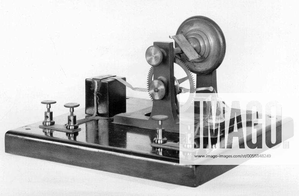 Drehspiegel zur Zerlegung des elektrischen Funkens von Heinrich Hertz 1886 88 Mono Print !AUFNAHMEDATUM GESCHÄTZT! UnitedArchives0840539