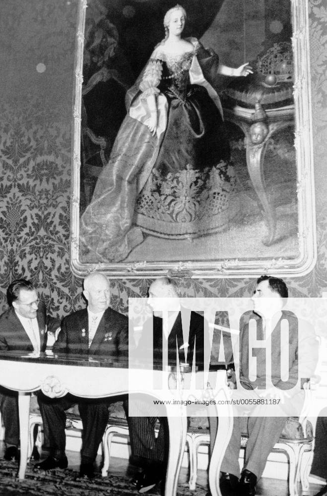 Soviet prime minister Nikita Khrushchev with Austrian president Adolf Schaerf ( 2nd from right ) is seen seated under a large painting of Maria Theresa in the Presidential Palace shortly after his arrival in Vienna this evening , in preparation for his weekend talks with U . S . President John F . Kennedy . 2 June 1961 Mono Negative !AUFNAHMEDATUM GESCHÄTZT! UnitedArchives1216854