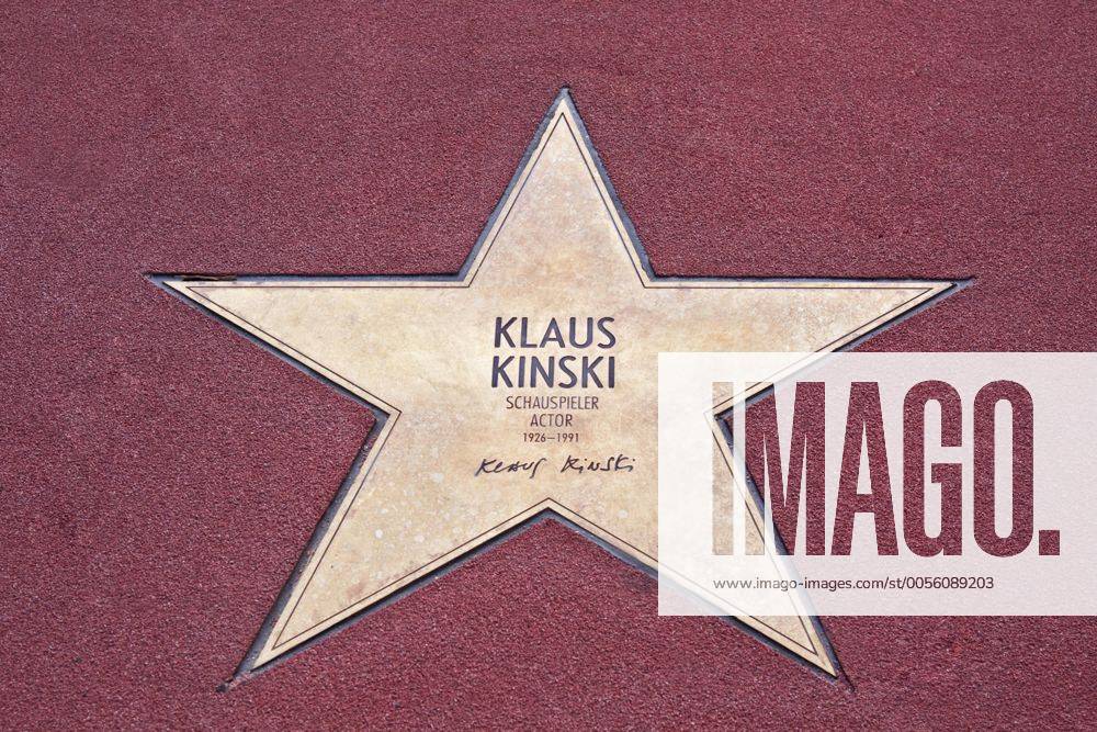 Stern von Klaus Kinski, Boulevard der Stars, Potsdamer Platz, Berlin, Deutschland, Europa iblasm02024792