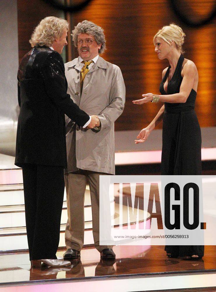 Samstag 05.11.2011, in Leipzig, TV Unterhaltungsshow Wetten, dass...? im ZDF Thomas Gottschalk, Hape Kerkeling, Michelle Hunziker DeFodi031