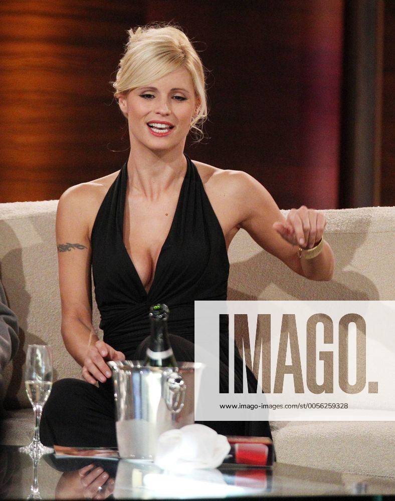 Samstag 05.11.2011, in Leipzig, TV Unterhaltungsshow Wetten, dass...? im ZDF Michelle Hunziker DeFodi031