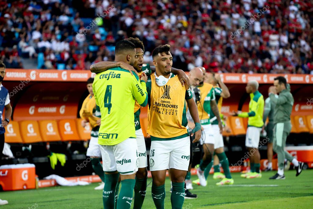 Conmebol Libertadores Final: Palmeiras and Flamengo: November 27, 2021, Montevideo, Uruguay. Palmeiras players celebrate the Trichampionship of Conmebol Libertadores after a 2-1 victory over Flamengo, in a soccer match held at the Centenario stadium