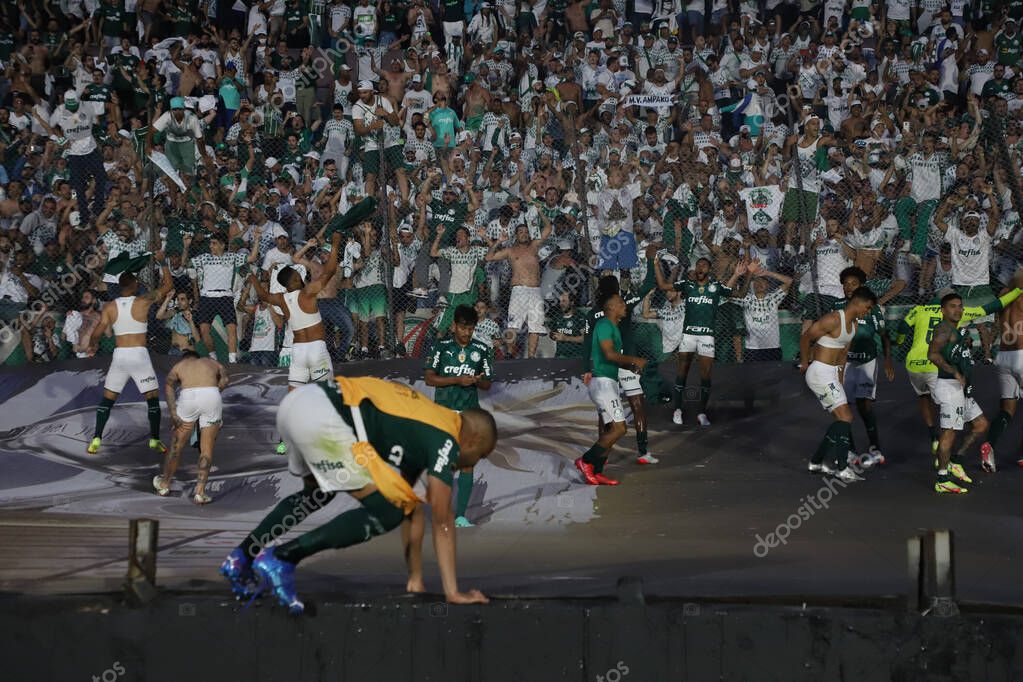 Conmebol Libertadores Final: Palmeiras and Flamengo: November 27, 2021, Montevideo, Uruguay. Palmeiras players celebrate the Trichampionship of Conmebol Libertadores after a 2-1 victory over Flamengo, in a soccer match held at the Centenario stadium