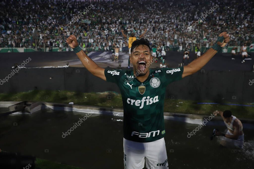 Conmebol Libertadores Final: Palmeiras and Flamengo: November 27, 2021, Montevideo, Uruguay. Palmeiras players celebrate the Trichampionship of Conmebol Libertadores after a 2-1 victory over Flamengo, in a soccer match held at the Centenario stadium