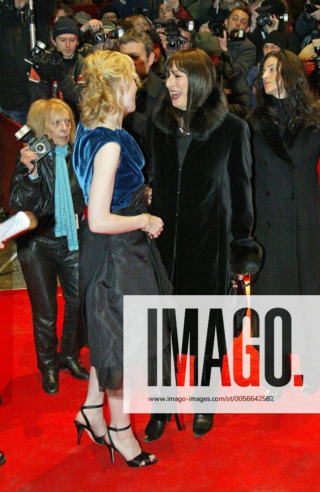 55. Internationale Filmfestspiele Berlin 55th Berlin Film Festival (Berlinale), Tag 7 Erika Rabau, Cate Blanchett, Anjelica Huston