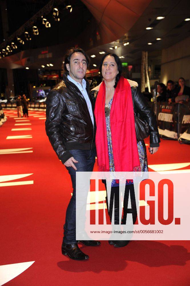 Dieter Landuris und seine Ehefrau Natascha bei der Premiere von Mission Impossible - Phantom Protokoll am 09.12.2011 in München
