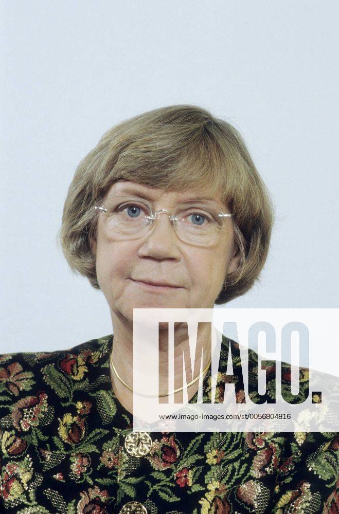 Prof. Dr. Jutta Limbach 09 94 mat Frau Justiz Gericht Präsident Verfassungsgericht blond Brille seriös hoch Portrait neutral