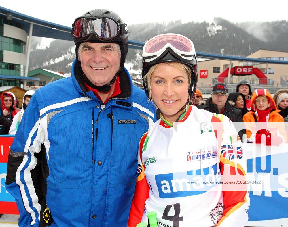 GEPA-23011241038 - SCHLADMING,AUSTRIA,23.JAN.12 - SKI ALPIN, SPORT DIVERS, SPORTHILFE - FIS Weltcup, Slalom der Herren, Nightrace, Nachtslalom, Vorberichte, Ski for Gold, Charity Prominenten-Rennen. Bild zeigt Peter Simonischek und Heather Mills.