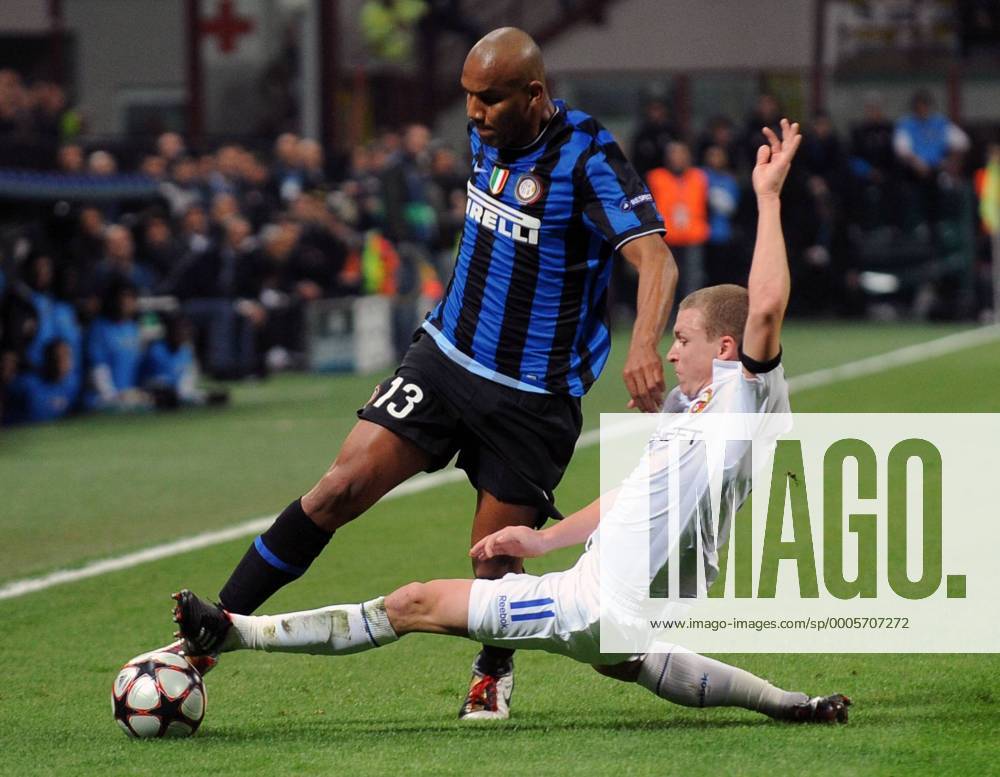 MAICON (Inter), Pavel Mamaev (CSKA) - Mailand 31.3.2010, Champions League, Inter Mailand (blau) - CSKA Moskau (weiß) -