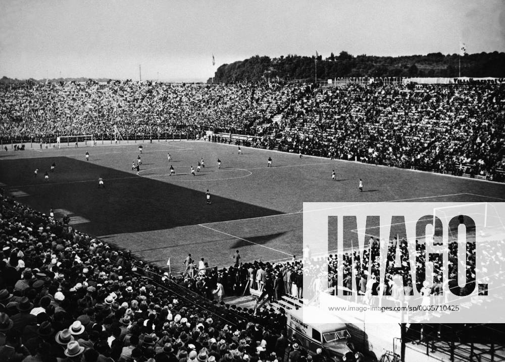 Italy - Czechoslovakia, final match of the 1934 World Cup final. CTKPhoto7200220250 o0 Stadion sw