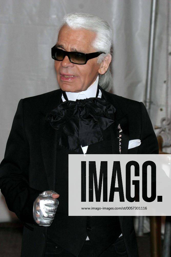 New York, New York, U.S. - K42998JBB.2005 COSTUME INSTITUTE GALA IN CELEBRATION OF CHANEL WAS HELD AT THE METROPOLITAN MUSEUM OF ART, NEW YORK New York 05-02-2005. - KARL LAGERFELD New York U.S. - ZUMAba9