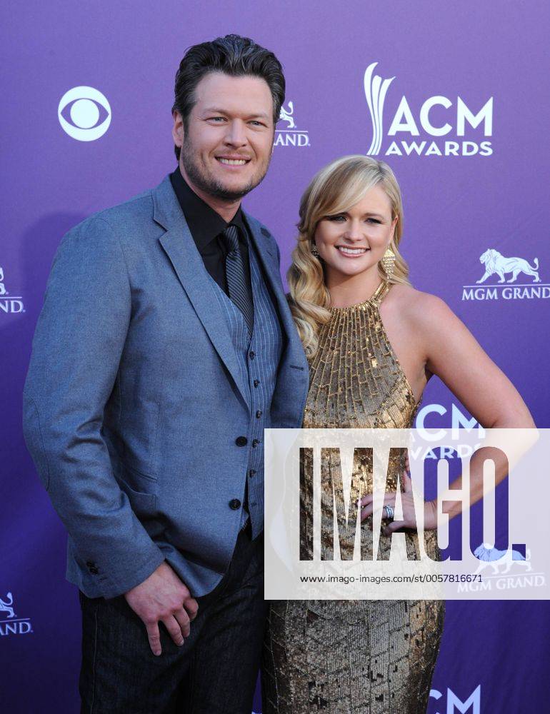 (L-R) Recording artists Blake Shelton and Miranda Lambert arrive at the 47th annual Academy of Country Music Awards at the MGM Hotel in Las Vegas, Nevada on April 1, 2012. LVP20120401234