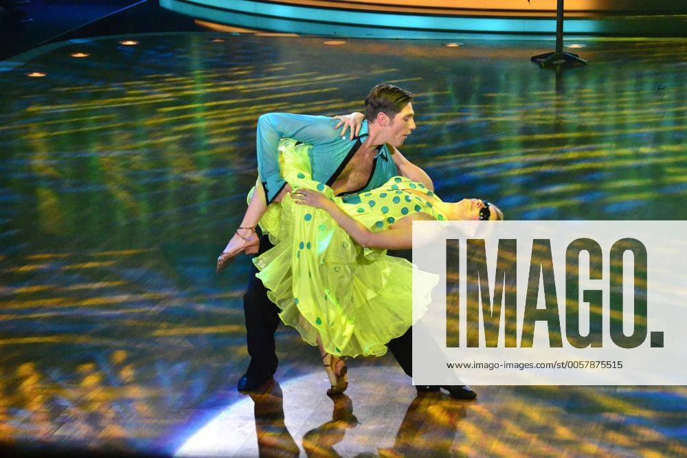 Joana Zimmer, Christian Polanc 4. Show der 5. Staffel der RTL-Tanzshow Let s Dance in den MMC-Studios im Coloneum, Köln Foto:xP.xMertensx xFuturexImage