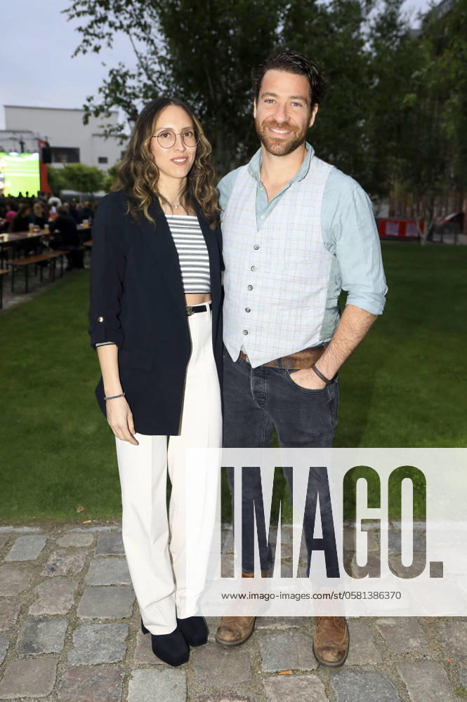 Patrick Fernandez with his wife Melissa arriving at the Bild EM Kick Off Event for the European Championship opening match Germany vs Scotland in the BILD EM Garden by Telegraphenamt Berlin, 14 06 2024 Foto:xM.xWehnertx xFuturexImagex em_kickoff_4620